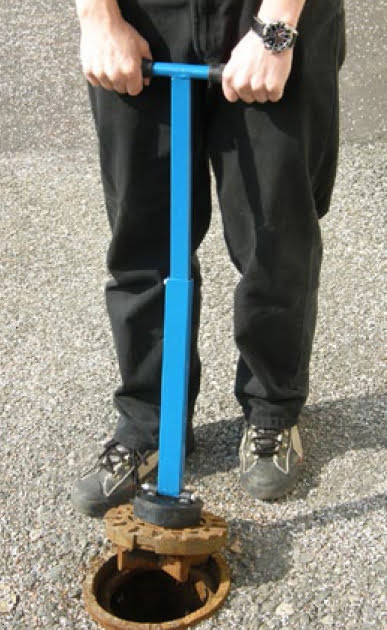 Magnetisk Brunnslocksöppnare Blå - Bild 2