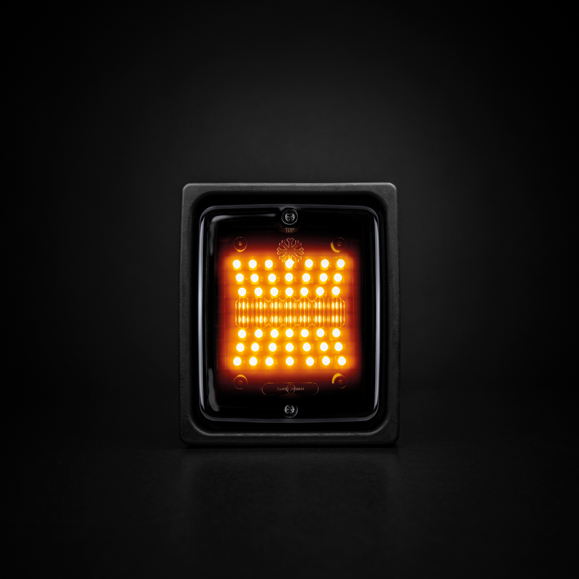 DARK KNIGHT SQUARE IZE LED