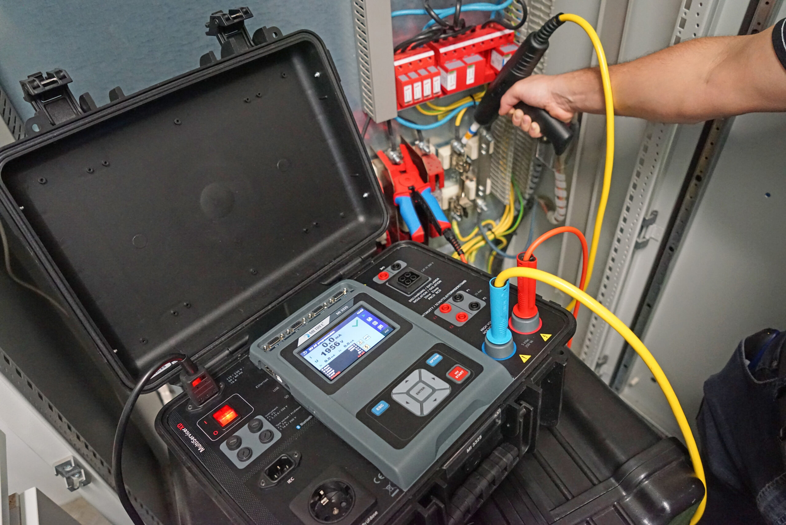 Metrel Multiservicer XD MI3325